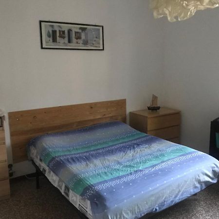 Appartamento 4 Posti Letto In Zona Tranquilla E Ben Servita, Un Matrimoniale E Un Divano Letto Matrimoniale Facebook Massimo Bobo Aquili 볼로냐 외부 사진