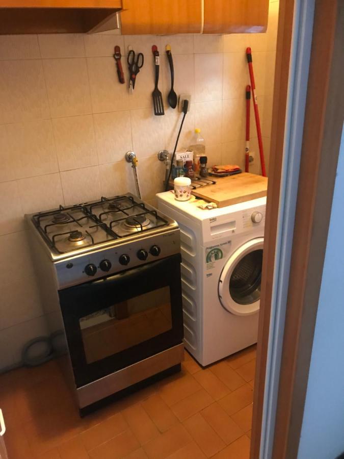 Appartamento 4 Posti Letto In Zona Tranquilla E Ben Servita, Un Matrimoniale E Un Divano Letto Matrimoniale Facebook Massimo Bobo Aquili 볼로냐 외부 사진