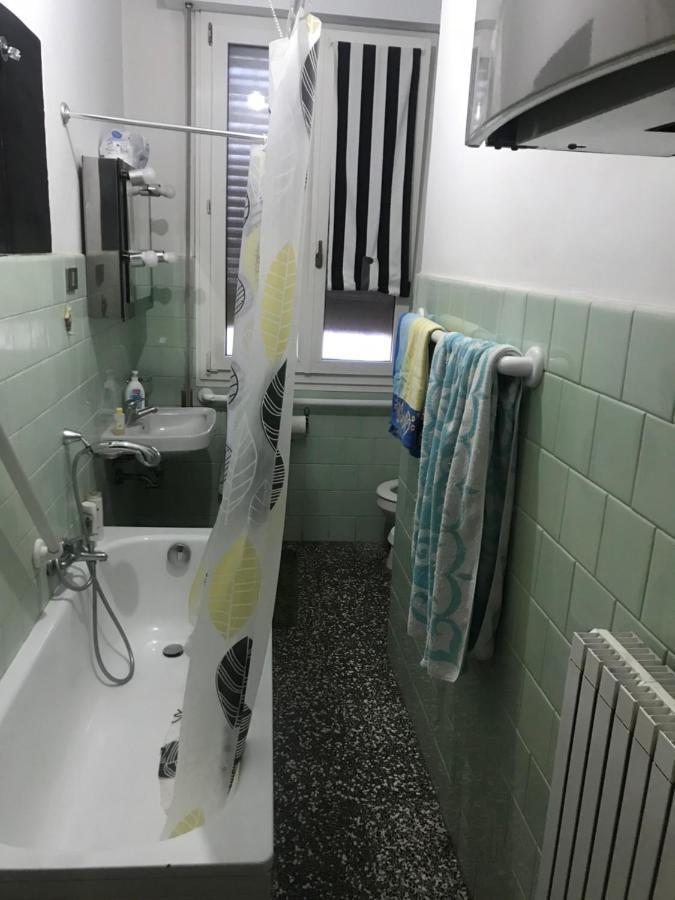 Appartamento 4 Posti Letto In Zona Tranquilla E Ben Servita, Un Matrimoniale E Un Divano Letto Matrimoniale Facebook Massimo Bobo Aquili 볼로냐 외부 사진